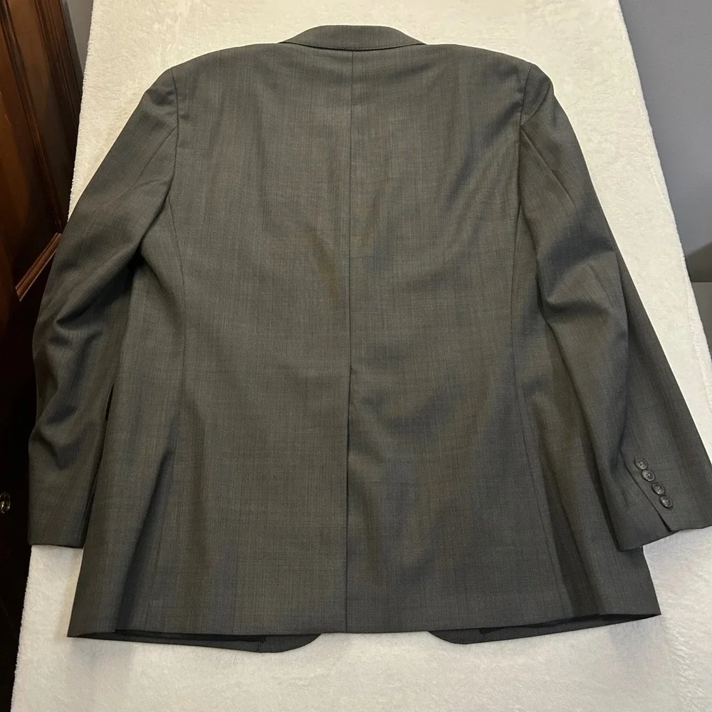Jos. A. Bank Reserve Suit Reda Wool 2pc Sz 44R W38 Gray Pleated Cuffed Sharkskin